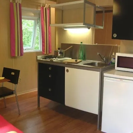 La Clairière - écolieu de vacances Lamothe-Fenelon Extérieur photo